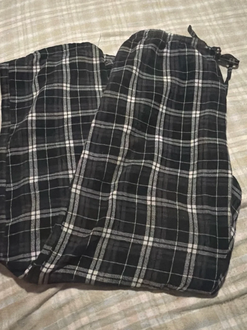 Beverly Hills Polo Club Black & White Plaid Jogger Pants